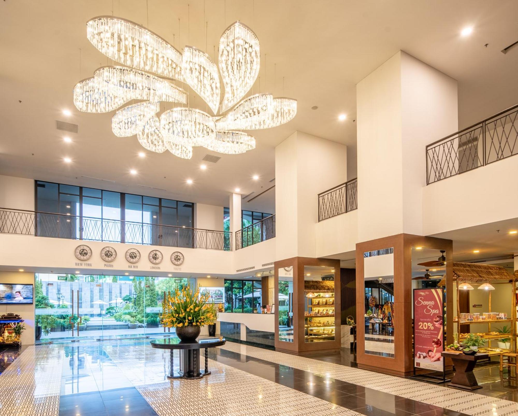 Senna Hue Hotel Экстерьер фото Lobby